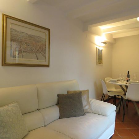 Cesare Battisti Apartment Болонья Екстер'єр фото